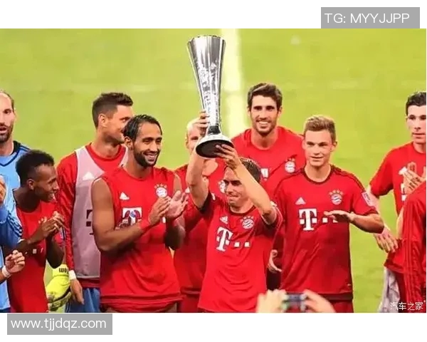 防晒头罩引领搞怪潮流足球明星们的夏日新风尚