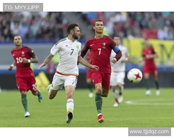 足球明星西装合照展现风采与魅力的精彩瞬间