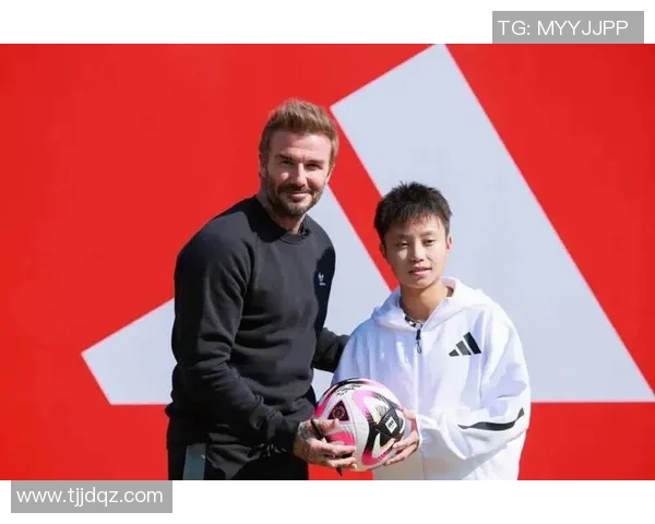 无悔爱上足球明星的青春岁月与梦想追逐之旅