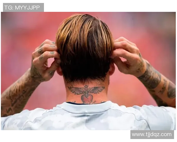 足球明星纹身艺术揭秘展现个性与激情的独特图案与故事